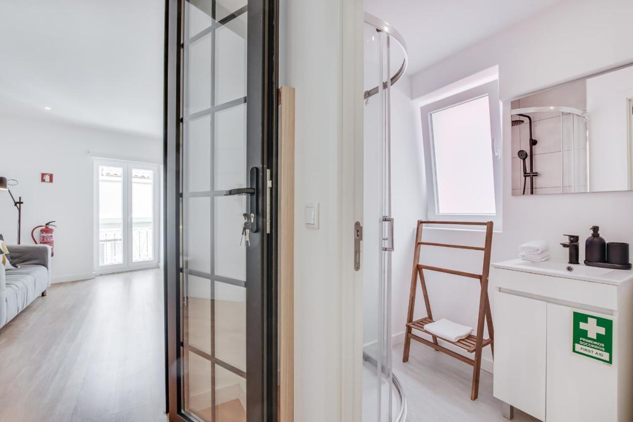 Hygge Chiado Apartment Lisbon Bagian luar foto