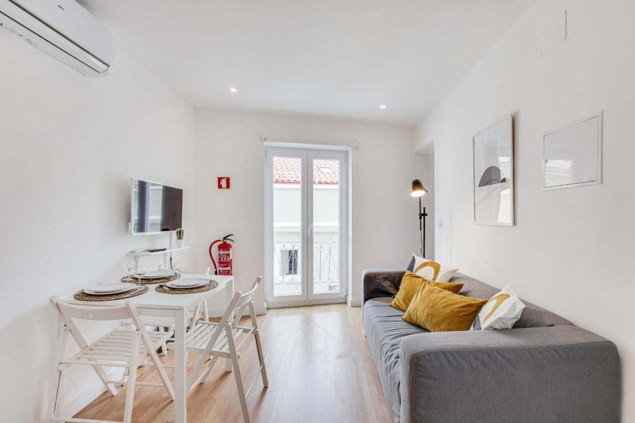 Hygge Chiado Apartment Lisbon Bagian luar foto